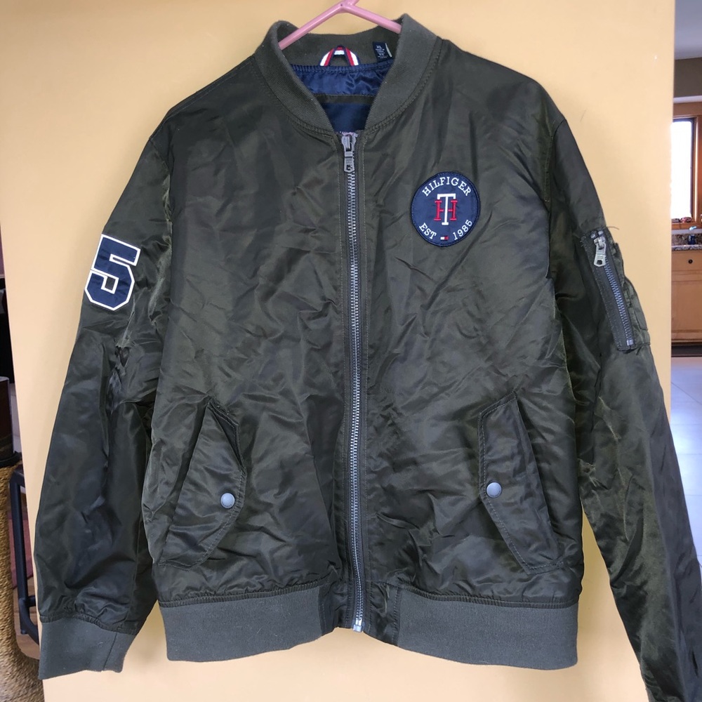 Tommy Hilfiger Men’s bomber jacket.